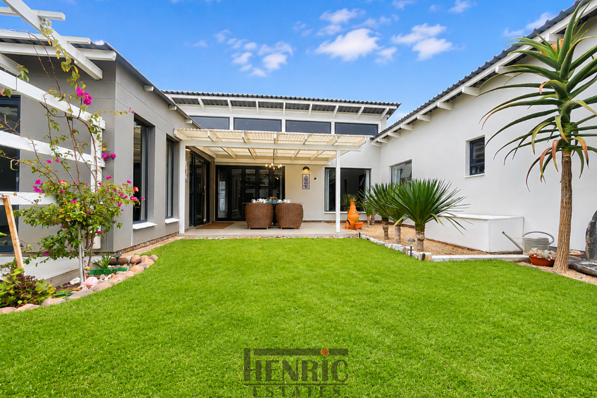Truly one of the most stylish, elegant, and practical homes in Kramersdorf - Photo 2