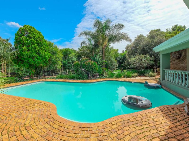 Spacious, Stylish,Secure,Naturally Yours! - Photo 3
