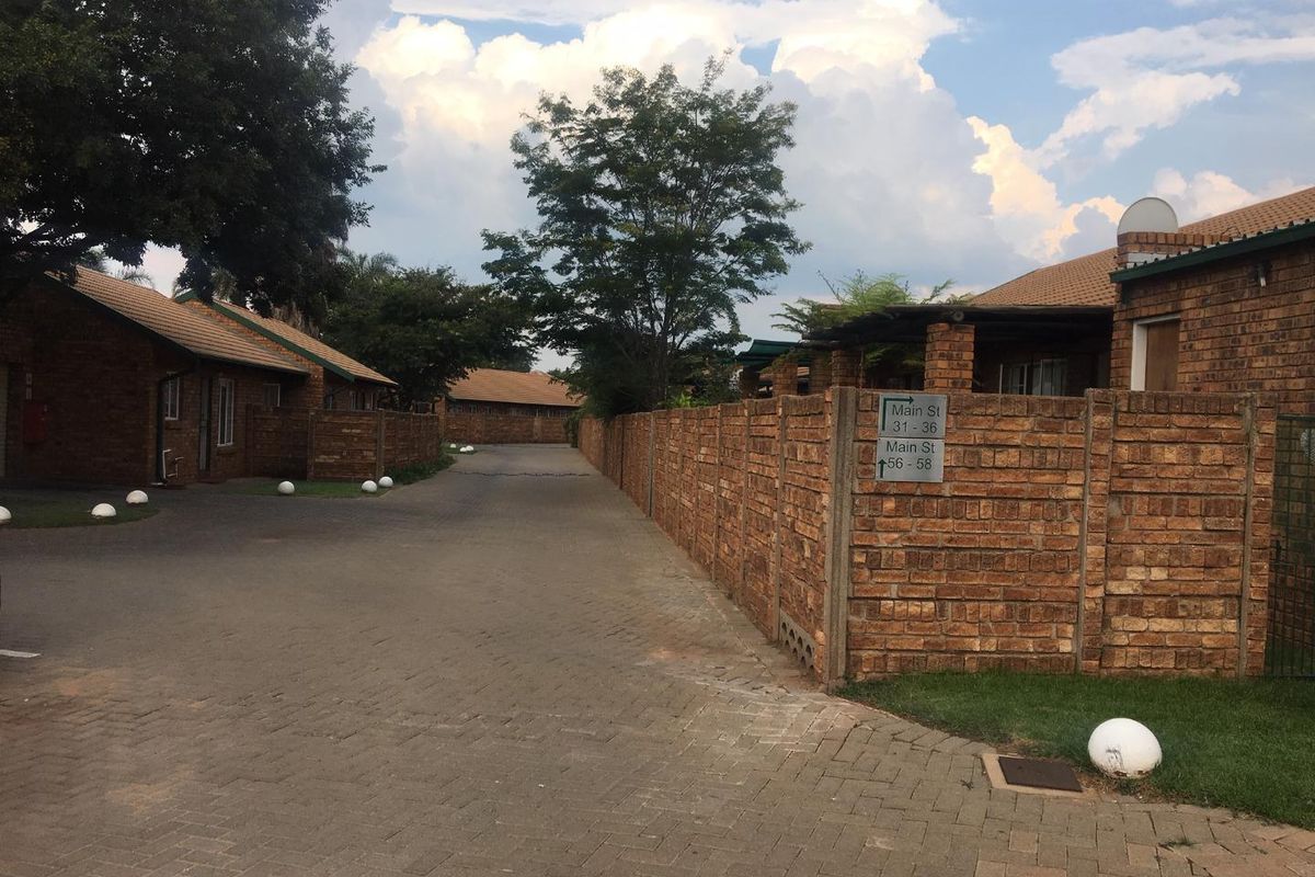 2 bedrooms Townhouse in MORELETA PARK - Photo 4