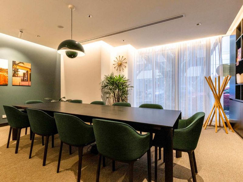 Join a thriving business community in Spaces Menlyn Maine - Photo 5