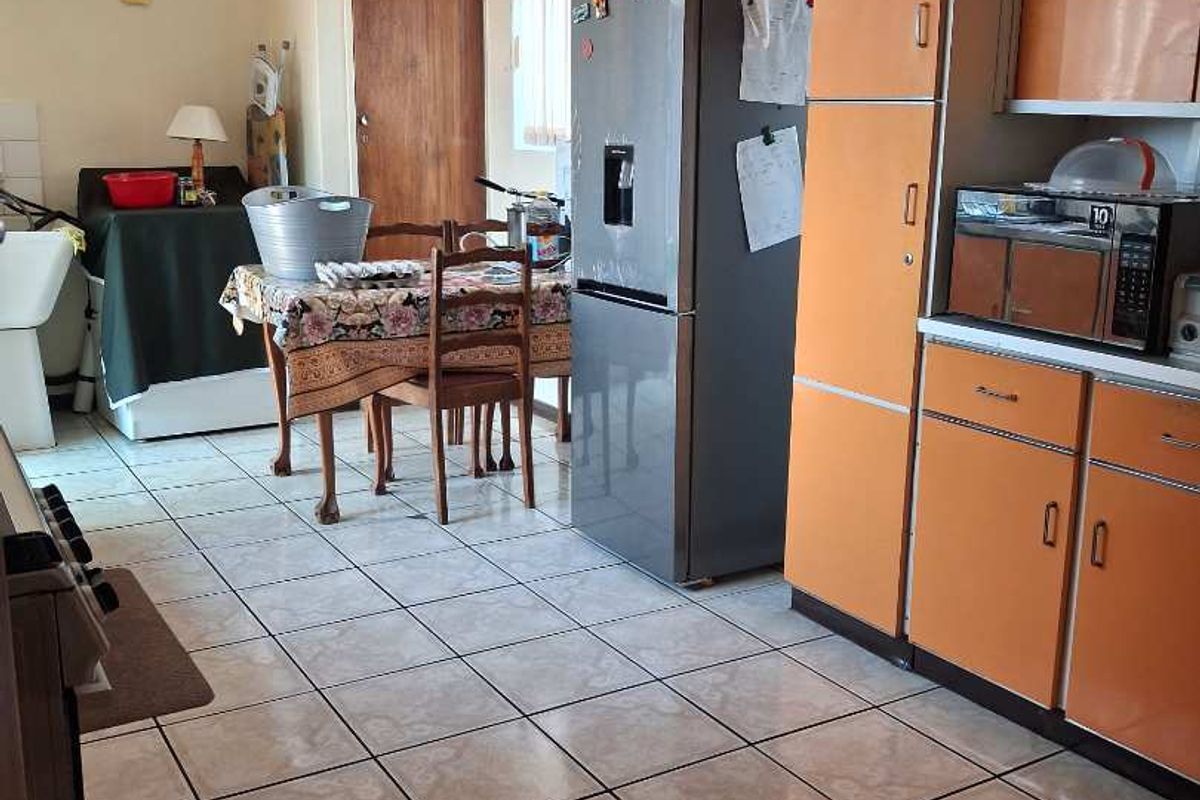 3 Bedroom House For Sale in Vanderbijlpark CE5 - Photo 4