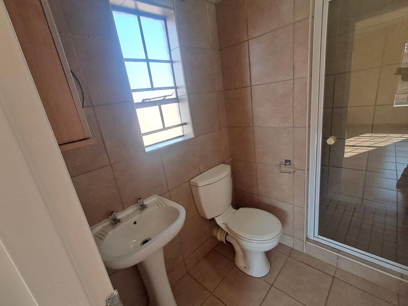 3 Bedroom House Not To Be Missed - Photo 9