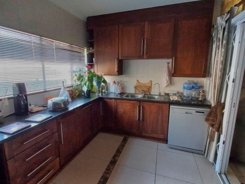 Three bedrooms house for sale in Daspoort - Photo 7