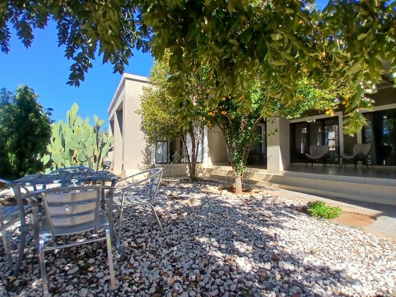 Omeya Golf Estate - Cozy 3 Bedroom Gem - Photo 2