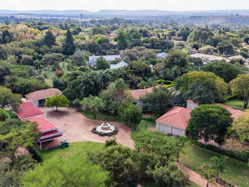 Elegant Country Living on Expansive Zwavelpoort AH Grounds - Photo 6