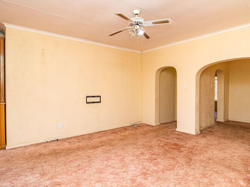 Simplex Serenity: Your Ideal Blend of Comfort & Convenience! - Photo 3