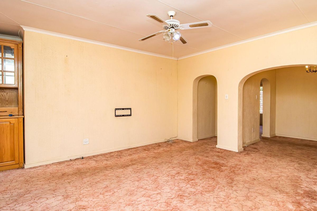 Simplex Serenity: Your Ideal Blend of Comfort & Convenience! - Photo 3