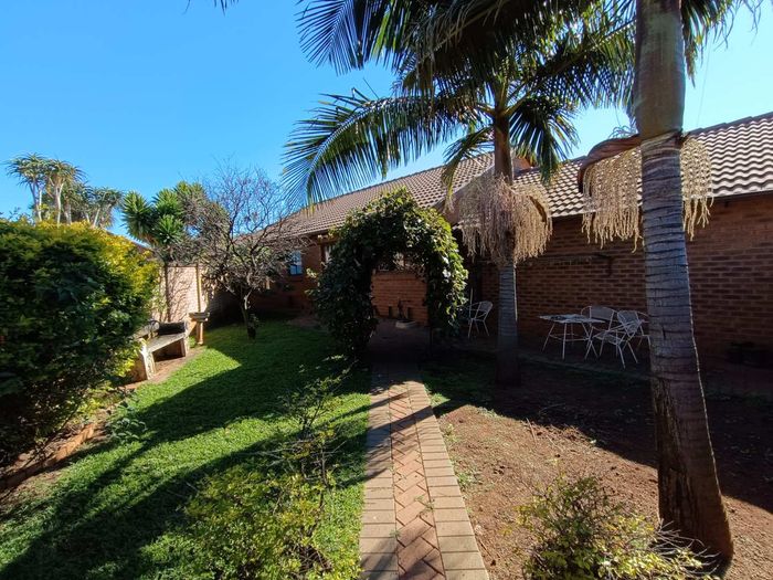 Property #2493735, Townhouse For Sale in Equestria
