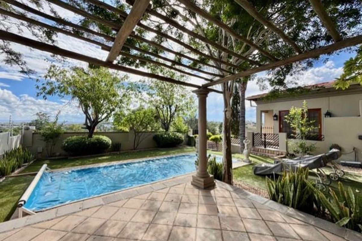 5 Bedroom House FOR SALE in Eros - Photo 2