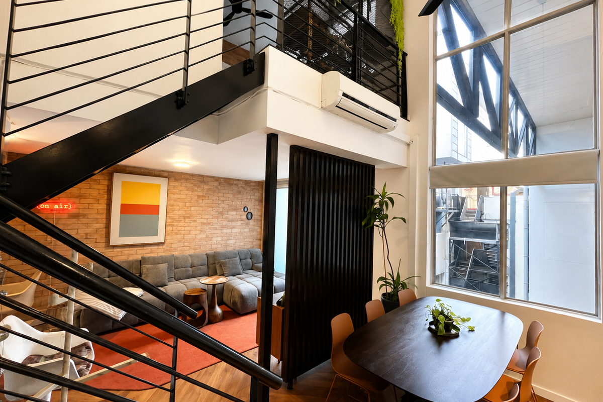 Furnished City Pad with Parking Pool and Gym - Photo 3
