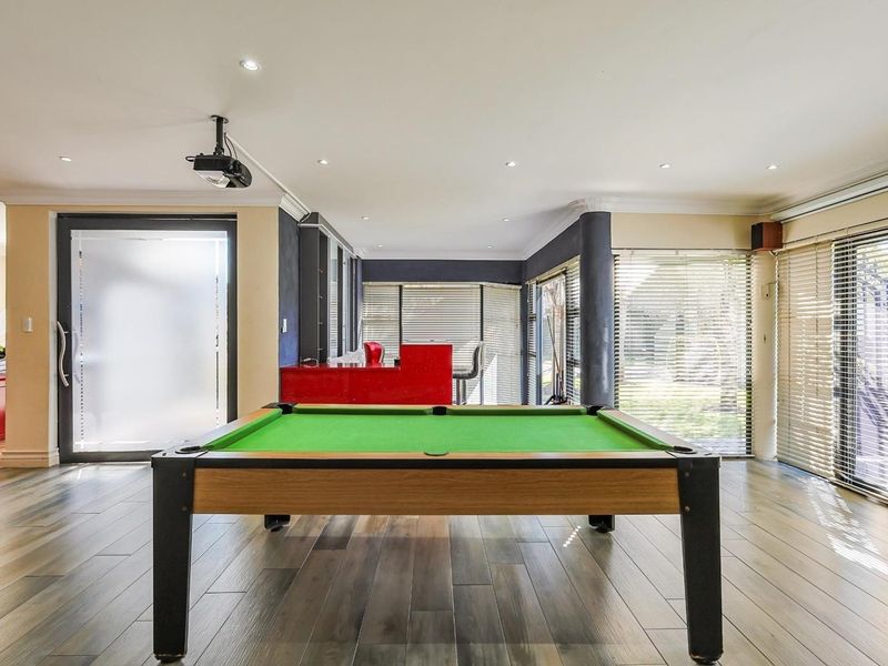 Modern Furnished 3-Bedroom Home with Pool, Cinema Room & Luxurious Finishes - Photo 10