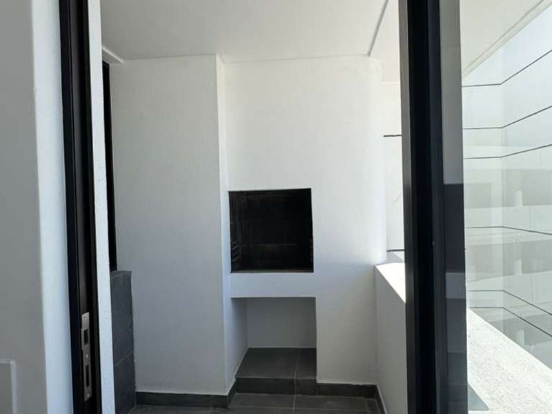 Brand New 2 Bedroom, 2 Bathroom Apartment, Semi-Furnished & move in ready! - Photo 8