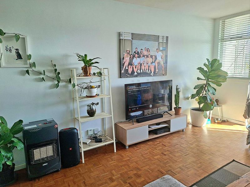 🌊 Coastal Living at Its Finest | Sea Point : Unfurnished 2 bedroom/1.5 bathroom - Photo 7