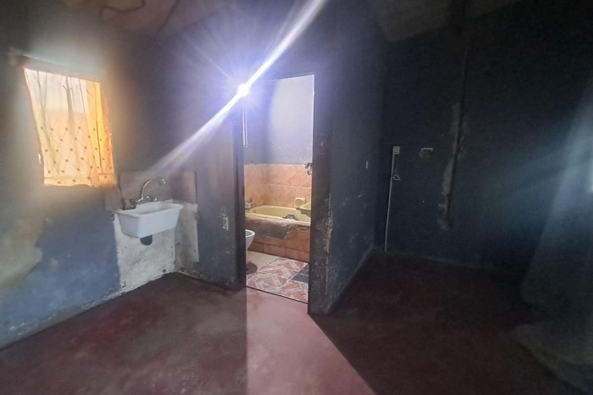 1 Bedroom House In Kaalfontein Ext 07 - Photo 2