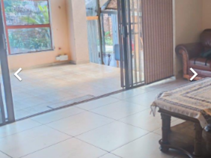 LUXURY AT ITS BEST!! PRICE NEGOTIABLE - Photo 9