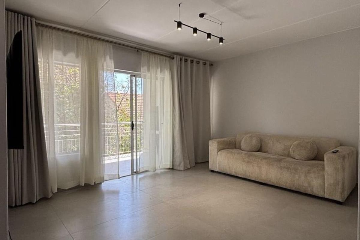 Modern 2 Bedroom, 2 Bathroom Apartment to Rent in North Riding - Photo 4