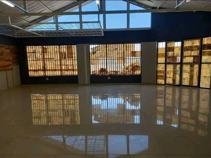 FOR SALE  - INDUSTRIAL /COMMERCIAL PROPERTY IN OKAHANDJA WITH HUGE POTENTIAL - Photo 4