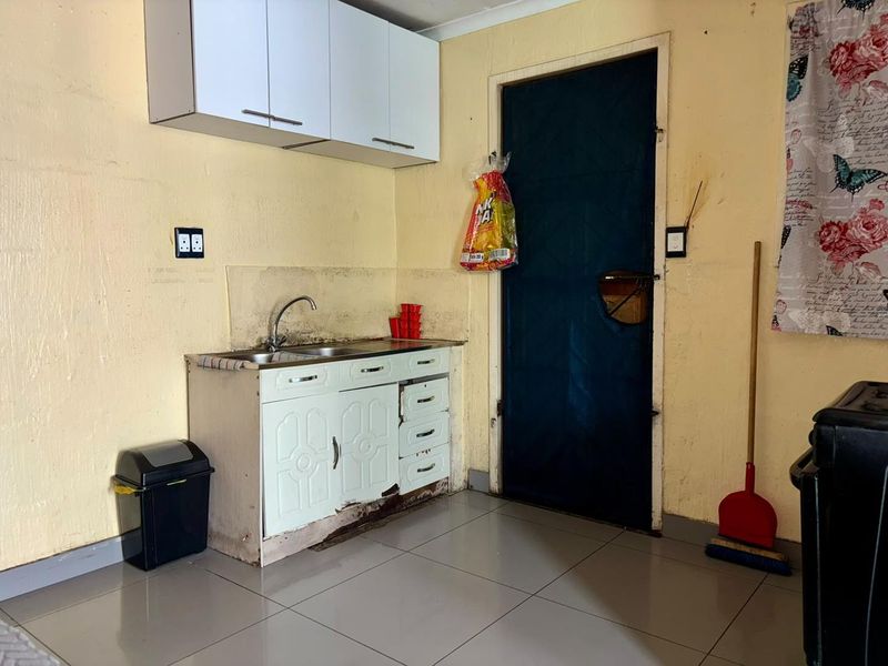 Three bedroom family home for sale in Tafelsig - Photo 4