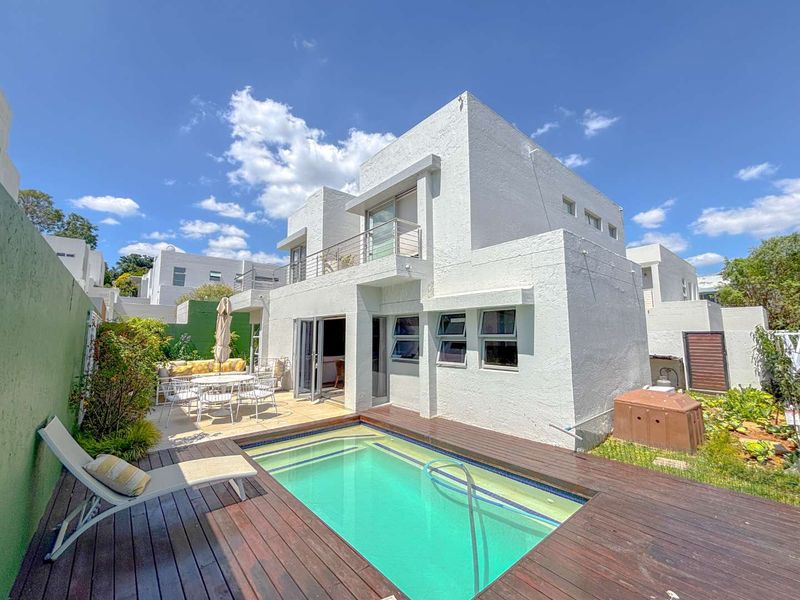 Exquisite cluster in Bryanston West for Rent - Photo 2