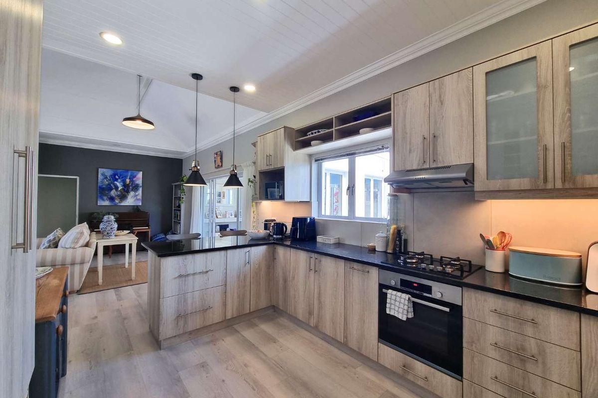 Sought-After, Serene & Simply Stunning! - Photo 5