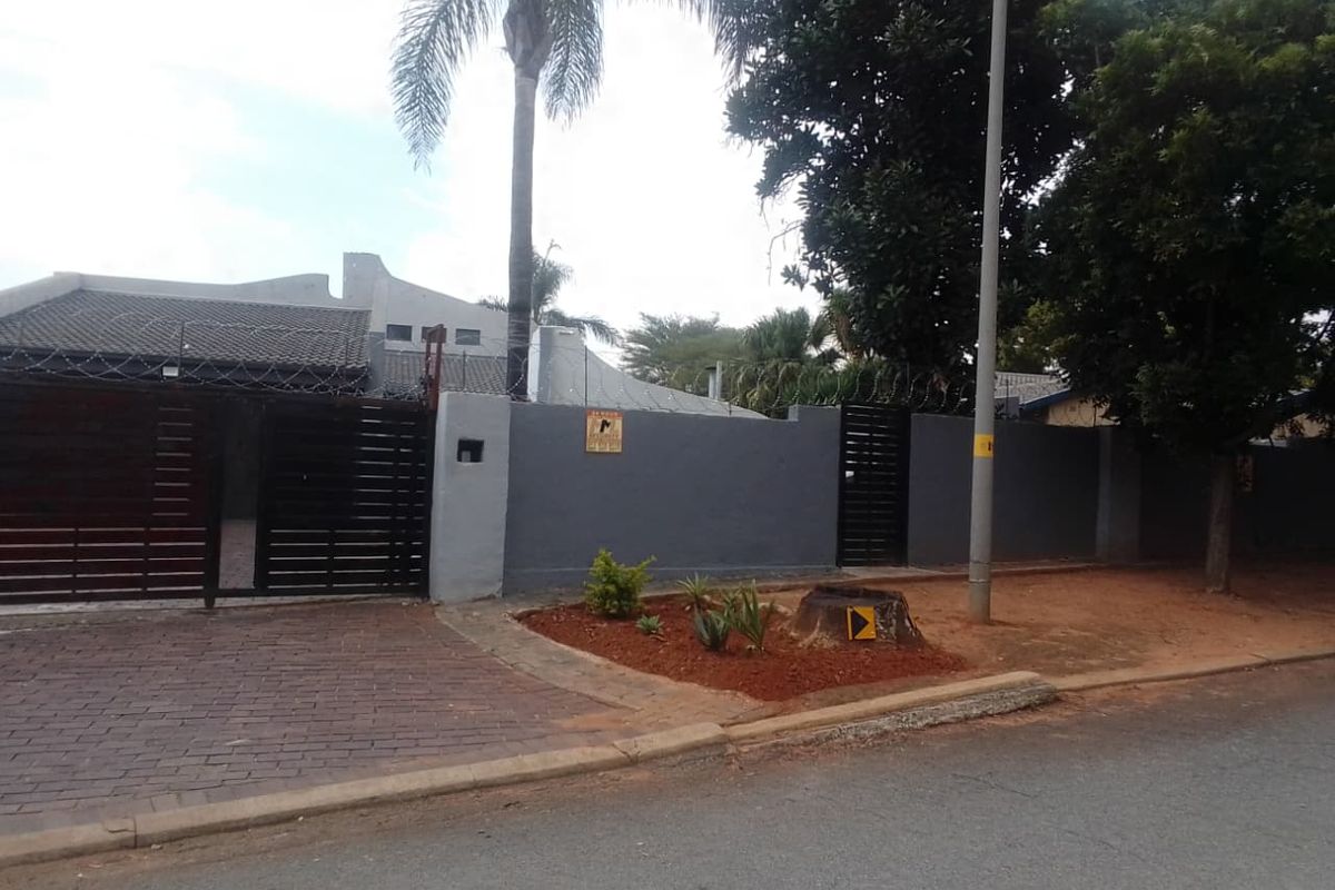 House for Rent in Norkem Park Kempton Park - Photo 2