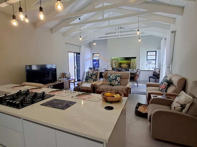 Single-Level Townhouse for sale in Extension 15, Swakopmund - Photo 4