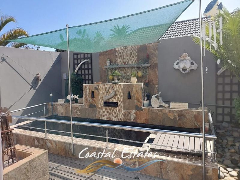 Luxurious 7-Bedroom Villa with Guesthouse Potential - Photo 5