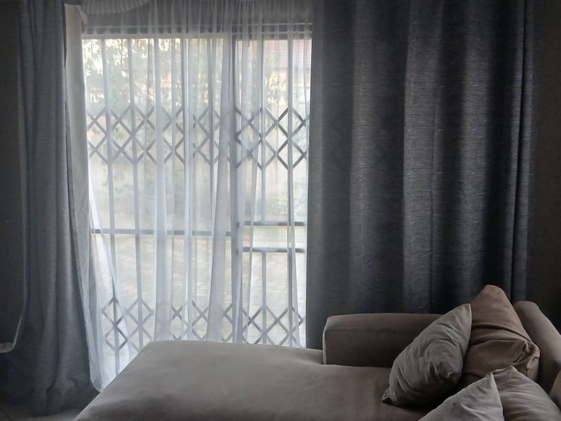 3 bedroom home for sale - Photo 10