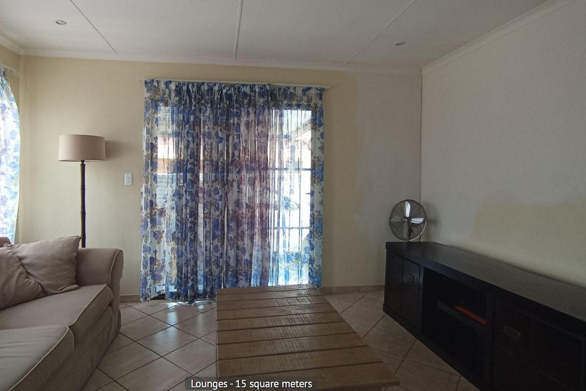 2 Bedroom, 1 Bathroom House for Sale in Andeon - Photo 5