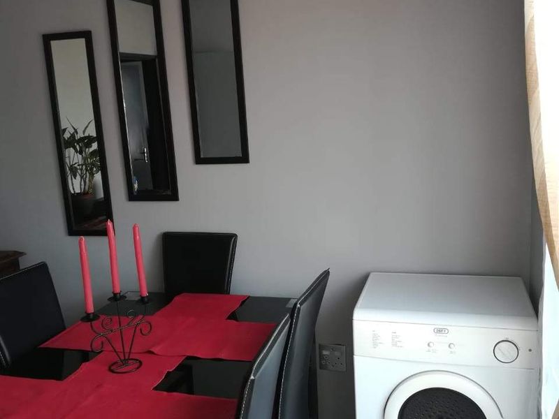 Move-In Ready Dream Home: Perfect for Families and Pet Lovers! - Photo 5