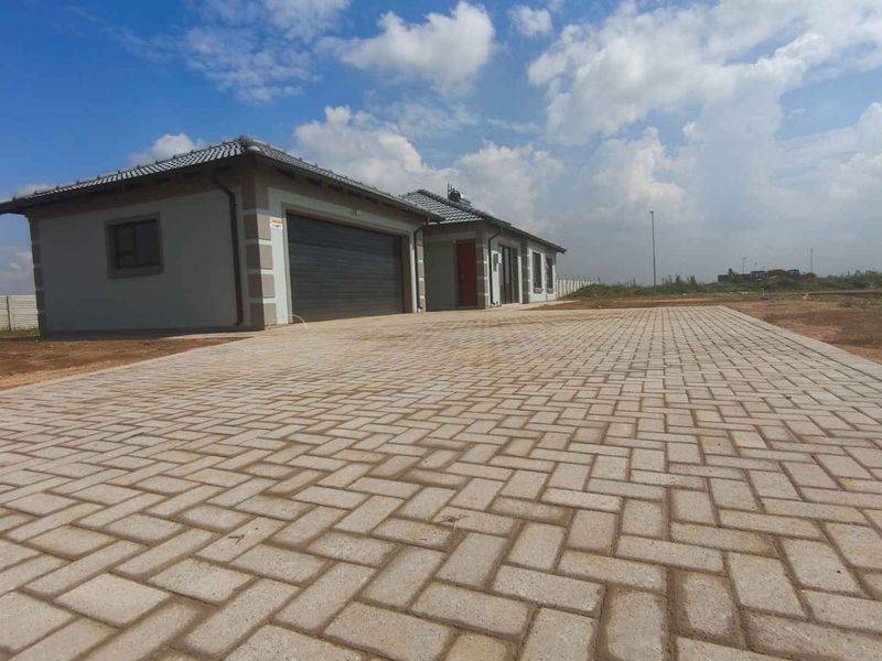 OWN YOUR BRAND NEW FULL TITLE HOME FROM AS LITTLE AS R7 500PM - Photo 2