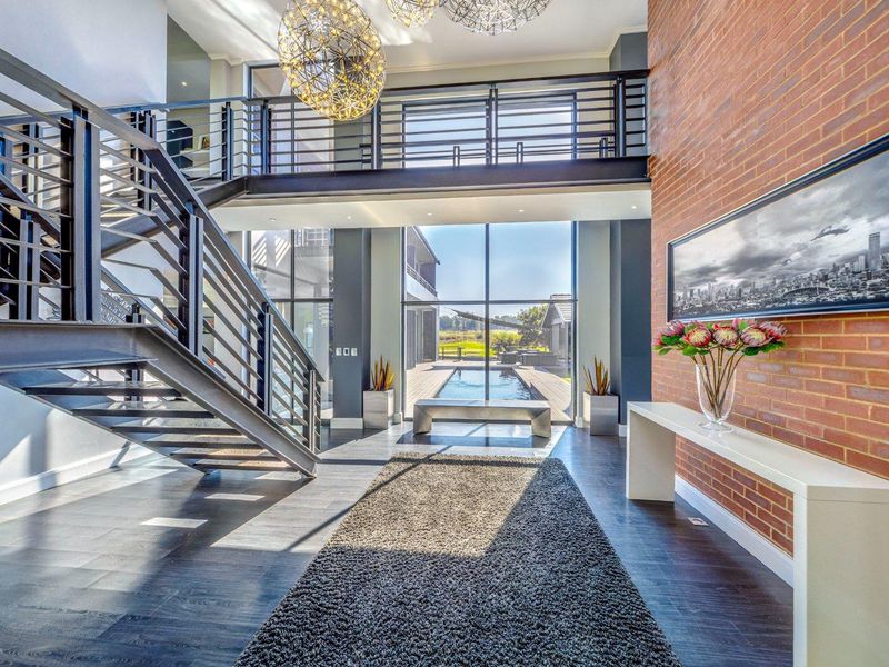 Living in a Sophisticated Sanctuary - Photo 5