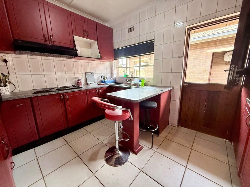 3 bedroom house for sale in vryheid - Photo 6