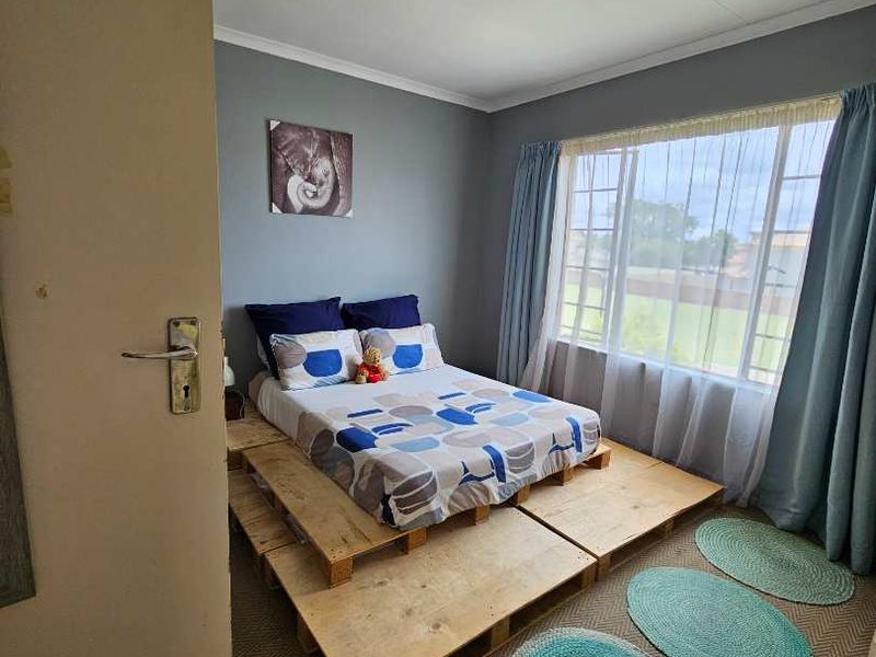 4 bedroom charming townhouse - Photo 8