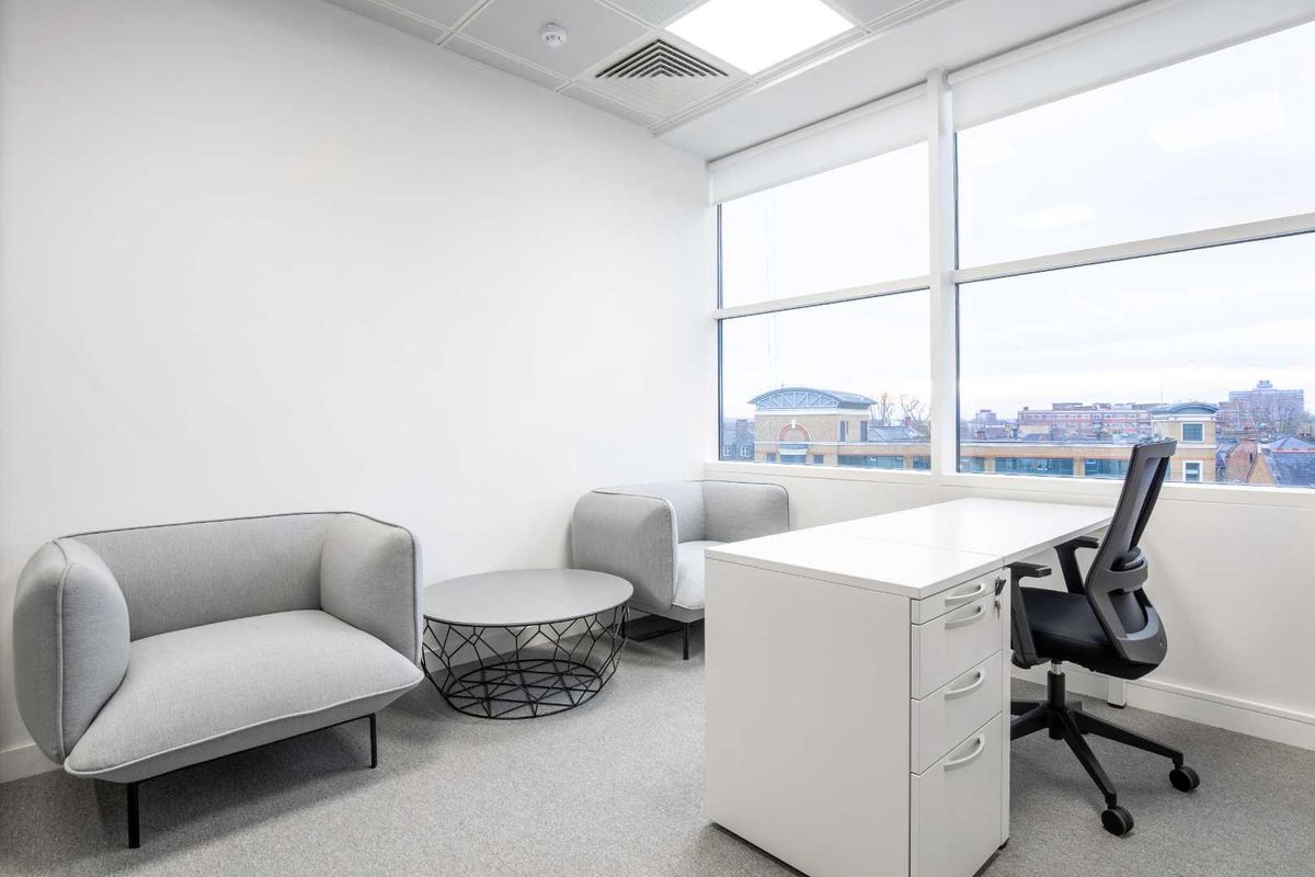 Find office space in SPACES Rivonia for 1 person with everything taken care of - Photo 2
