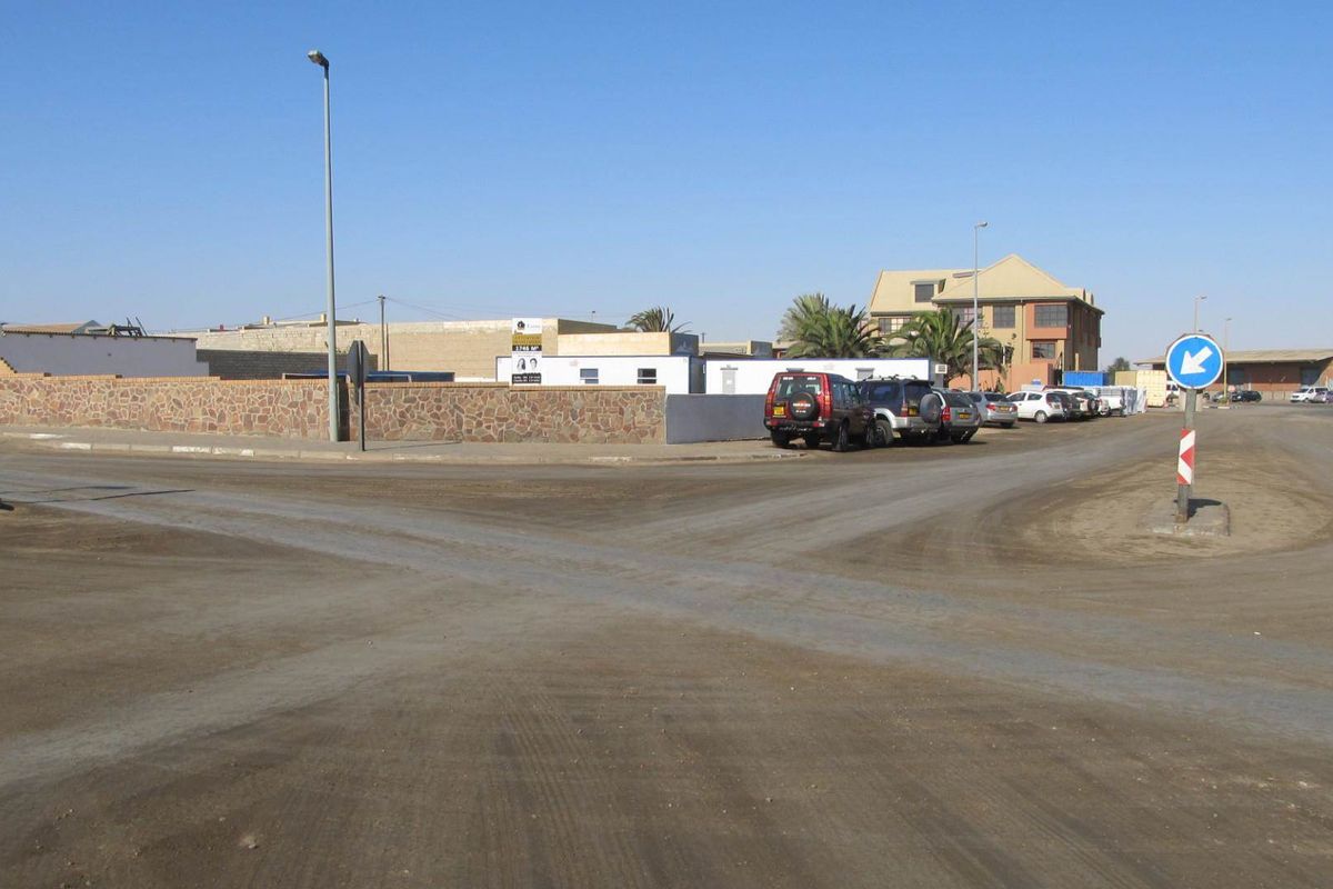 Commercial property in CBD - Photo 5