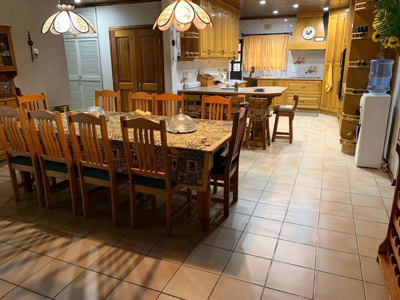 Entertainers dream home - Photo 3