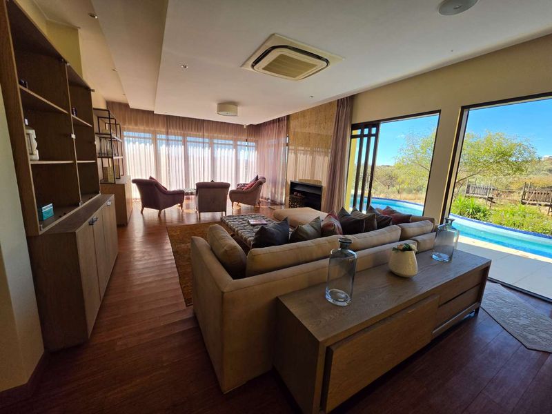 6 Bedroom Mansion in Herboth's Blick - Photo 9