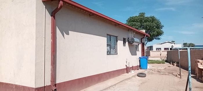 Property #2559095, House For Sale in Grootfontein Central