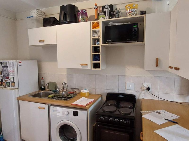 2-Bedroom Apartment, ideal investment property - Photo 2