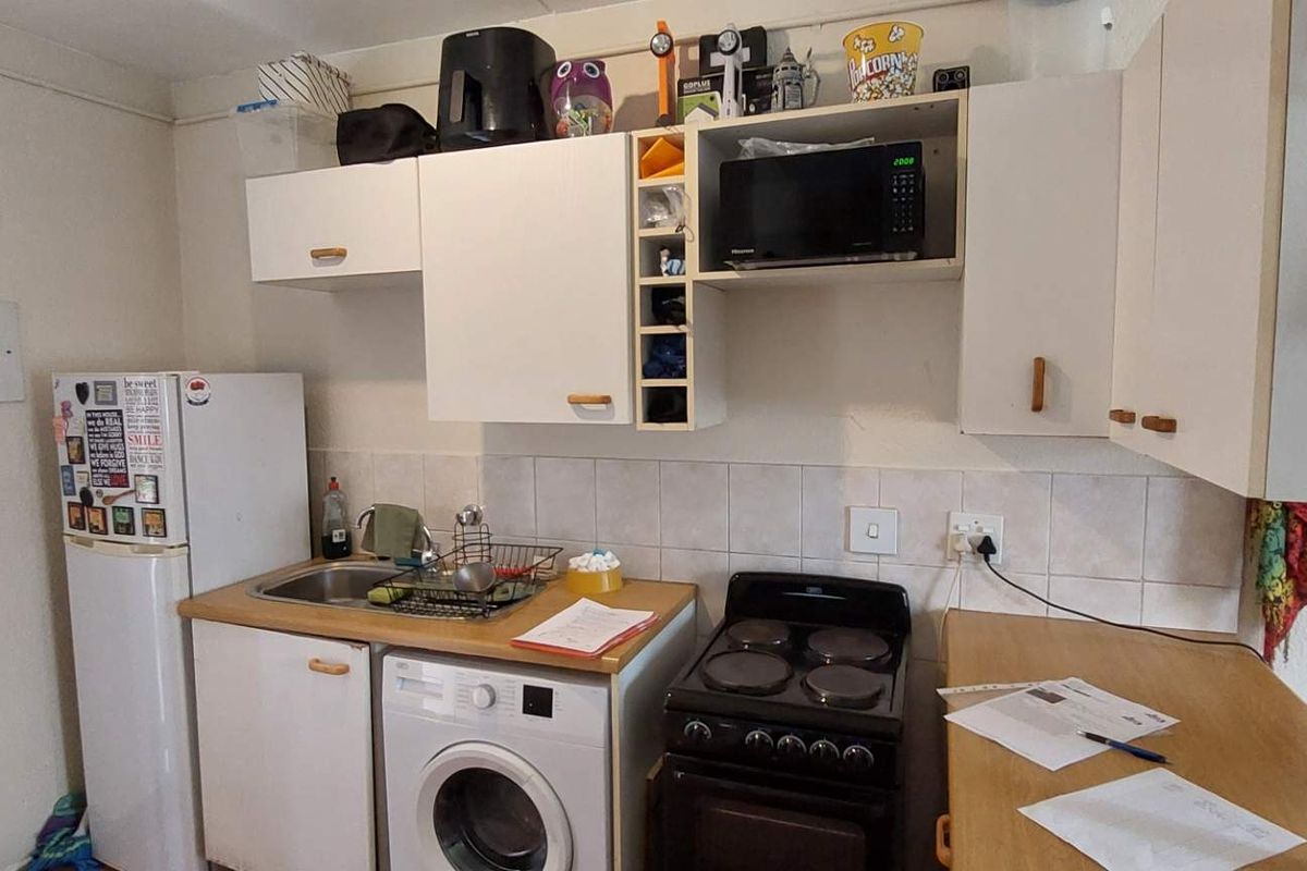 2-Bedroom Apartment, ideal investment property - Photo 2