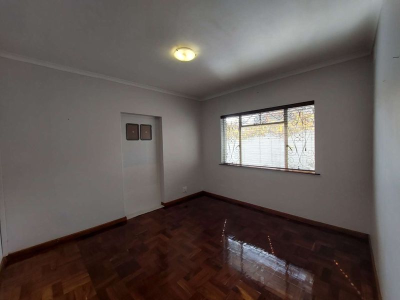 Two Rooms Available For Health Professionals - Photo 4