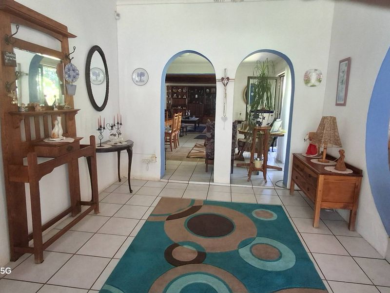 Live, Farm, Entertain: Exclusive 8.5-Hectare Property - Photo 6