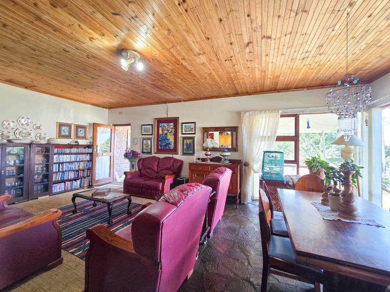 Family home for sale in Stilbaai-Wes. - Photo 9
