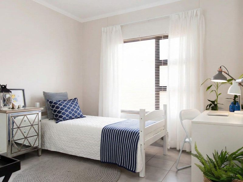 Feel-Good Family Home - Photo 8