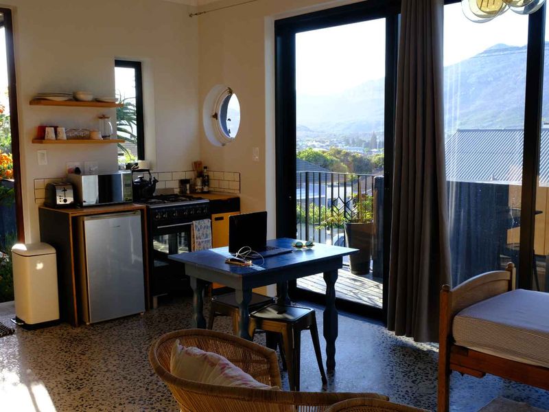 North Facing Fully Furnished Studio Apartment on Fish Hoek Mountain - Photo 8