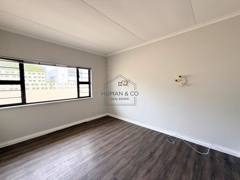 Spacious 4-Bedroom Home with 1 Bedroom Flat & Additional Flatlet – Ideal for a Large Family or Investment Opportunity - Photo 10