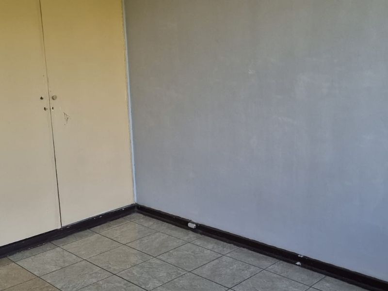 Kenilworth ,2 Bedroom Apartment - Photo 5