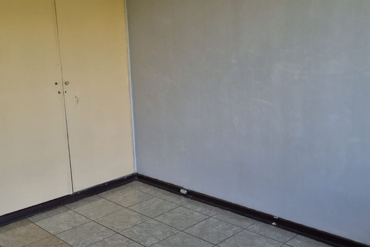 Kenilworth ,2 Bedroom Apartment - Photo 5