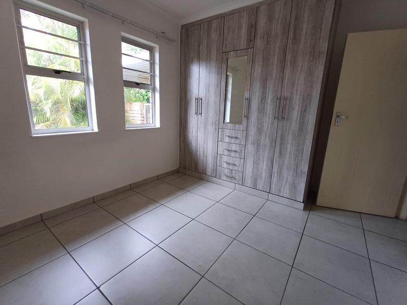 Newly renovated 2 bedroom simplex available for rental in Birdswood. - Photo 10